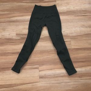 Lululemon olive green high waisted leggings size 4